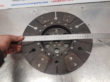 Massey Ferguson 290, 375, 390, 365, 275 Cluth Disc 21 Splines 3701008m91 - Sajūga disks - Traktors: foto 5 Massey Ferguson 290, 375, 390, 365, 275 Cluth Disc 21 Splines 3701008m91 - Sajūga disks - Traktors: foto 5