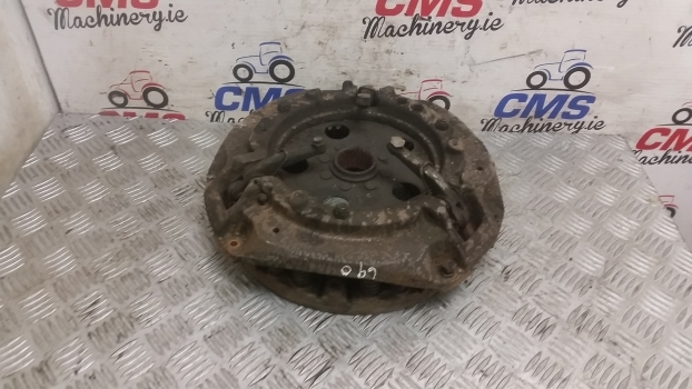 Massey Ferguson 290, 390, 590, 690 Clutch Pressure Plate 1867436m91 - Sajūgs un rezerves daļas - Traktors: foto 1 Massey Ferguson 290, 390, 590, 690 Clutch Pressure Plate 1867436m91 - Sajūgs un rezerves daļas - Traktors: foto 1