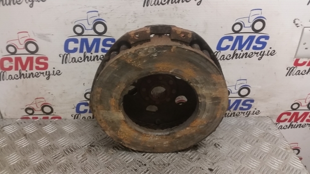 Massey Ferguson 290, 390, 590, 690 Clutch Pressure Plate 1867436m91 - Sajūgs un rezerves daļas - Traktors: foto 2 Massey Ferguson 290, 390, 590, 690 Clutch Pressure Plate 1867436m91 - Sajūgs un rezerves daļas - Traktors: foto 2
