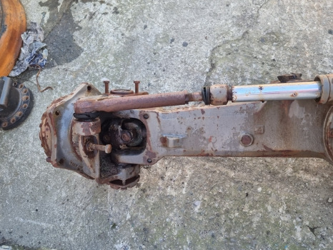 Asis un rezerves daļas Massey Ferguson 3125, 3645, 3670, 3635, Front Axle Complete 3428419m92: foto 8