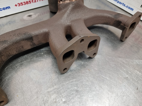 Massey Ferguson 35, Te, Tef20 Engine Exhaust Manifold 826143m1, 640010m1 - Izplūdes sistēma: foto 4 Massey Ferguson 35, Te, Tef20 Engine Exhaust Manifold 826143m1, 640010m1 - Izplūdes sistēma: foto 4