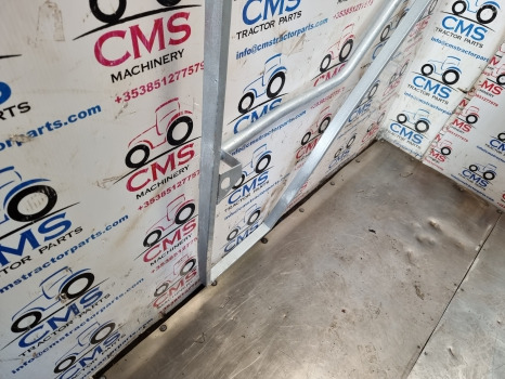 Massey Ferguson 4255, 4200, 4300 Series Cab Door Frame Lh Galvanized 3505181m91 - Durvis un rezerves daļas: foto 5 Massey Ferguson 4255, 4200, 4300 Series Cab Door Frame Lh Galvanized 3505181m91 - Durvis un rezerves daļas: foto 5