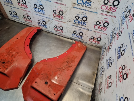 Massey Ferguson 4355, 4200, 4300 Series, Cab Mudguard Fender Pair 3815483p91 - Spārns: foto 5 Massey Ferguson 4355, 4200, 4300 Series, Cab Mudguard Fender Pair 3815483p91 - Spārns: foto 5
