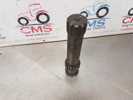 Massey Ferguson 50,135,150, 235, 595, 275, 290 Rear Pto Drive Shaft 886366m91 - Pusass - Traktors: foto 4 Massey Ferguson 50,135,150, 235, 595, 275, 290 Rear Pto Drive Shaft 886366m91 - Pusass - Traktors: foto 4
