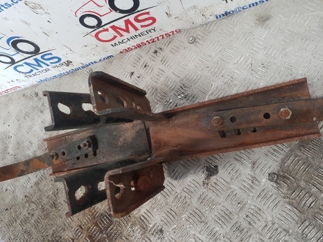 Spārns - Traktors Massey Ferguson 5450, 5420 Front Axle Mudguard Fender Frame Pair 4353084m91: foto 9