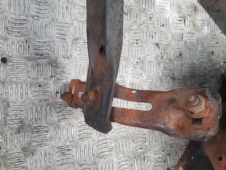 Spārns - Traktors Massey Ferguson 5450, 5420 Front Axle Mudguard Fender Frame Pair 4353084m91: foto 7