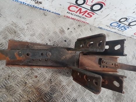 Spārns - Traktors Massey Ferguson 5450, 5420 Front Axle Mudguard Fender Frame Pair 4353084m91: foto 10