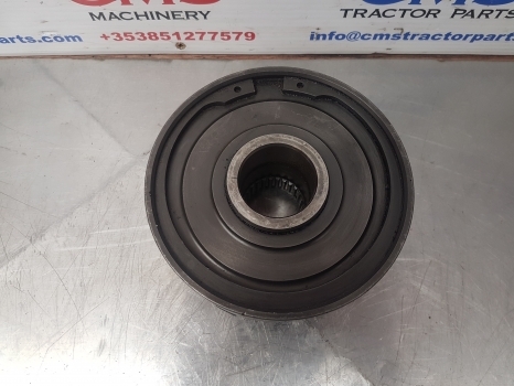 Massey Ferguson 5455 Clutch Front Axle Wheel Drive 3713516m13 - Priekšējā ass - Traktors: foto 4 Massey Ferguson 5455 Clutch Front Axle Wheel Drive 3713516m13 - Priekšējā ass - Traktors: foto 4