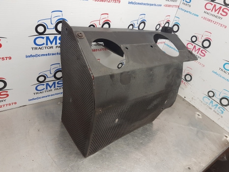 Massey Ferguson 5612, 5611, 5613, Exhaust Cowl, Shield 4386734m4, 4386733m5 - Izplūdes sistēma: foto 2 Massey Ferguson 5612, 5611, 5613, Exhaust Cowl, Shield 4386734m4, 4386733m5 - Izplūdes sistēma: foto 2