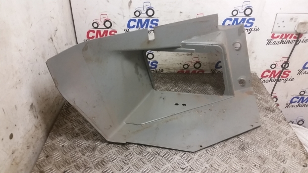 Massey Ferguson 6100, 6200, 8100, 8200 Series 6160 Cab Interior Panel 3712413m2 - Kabīne un interjers - Traktors: foto 3 Massey Ferguson 6100, 6200, 8100, 8200 Series 6160 Cab Interior Panel 3712413m2 - Kabīne un interjers - Traktors: foto 3