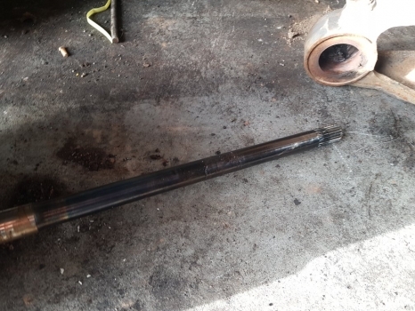 Massey Ferguson 6180 Front Axle Ag125 Hub Rhs Assy 3902404m92, 3429959m91 - Rumba - Traktors: foto 5 Massey Ferguson 6180 Front Axle Ag125 Hub Rhs Assy 3902404m92, 3429959m91 - Rumba - Traktors: foto 5
