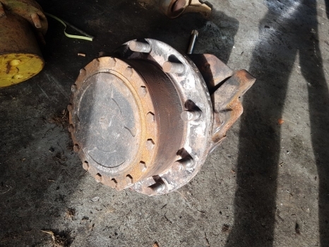 Massey Ferguson 6180 Front Axle Ag125 Hub Rhs Assy 3902404m92, 3429959m91 - Rumba - Traktors: foto 2 Massey Ferguson 6180 Front Axle Ag125 Hub Rhs Assy 3902404m92, 3429959m91 - Rumba - Traktors: foto 2