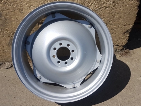 Massey Ferguson, Fordson, Ford, David Brown Rear Wheel Assembly W10x28 - Riteņa disks - Traktors: foto 1 Massey Ferguson, Fordson, Ford, David Brown Rear Wheel Assembly W10x28 - Riteņa disks - Traktors: foto 1