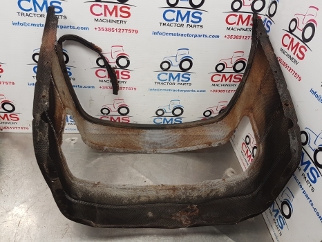 Mccormick Mc115, Mc90, Mc95, Mc100, Mc80, Front Grille 414660a1, 414660a2 - Radiatora reste - Traktors: foto 3 Mccormick Mc115, Mc90, Mc95, Mc100, Mc80, Front Grille 414660a1, 414660a2 - Radiatora reste - Traktors: foto 3