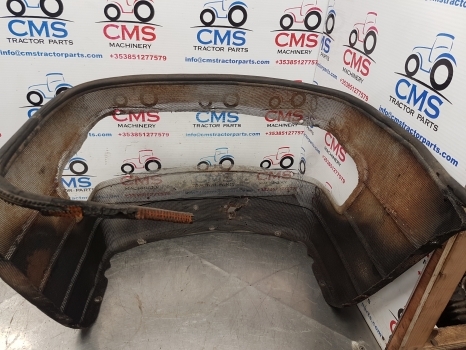 Mccormick Mc115, Mc90, Mc95, Mc100, Mc80, Front Grille 414660a1, 414660a2 - Radiatora reste - Traktors: foto 4 Mccormick Mc115, Mc90, Mc95, Mc100, Mc80, Front Grille 414660a1, 414660a2 - Radiatora reste - Traktors: foto 4
