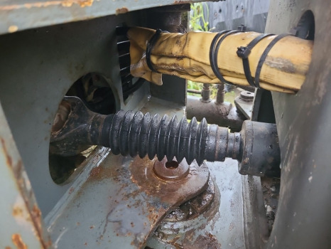 Neuson Ls6001 Transmission - Dropbox Propeller Drive Shaft - Transmisija: foto 1 Neuson Ls6001 Transmission - Dropbox Propeller Drive Shaft - Transmisija: foto 1