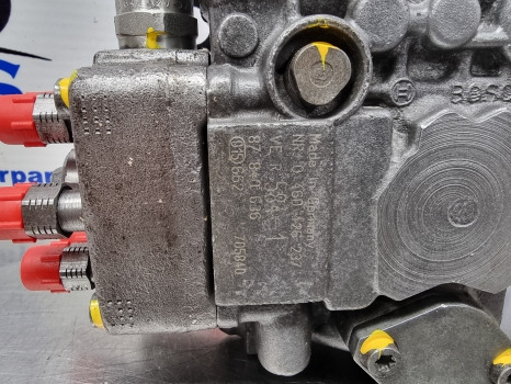 New Holland 8360, Fiat M135 Fuel Injector Pump Refurbished 0460426237, 87840636 - Inžektors: foto 3 New Holland 8360, Fiat M135 Fuel Injector Pump Refurbished 0460426237, 87840636 - Inžektors: foto 3