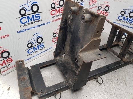 New Holland Case Puma 145, T7.200 Hood Support Assy 84337706, 84485123, 84268312 - Motora pārsegs - Traktors: foto 2 New Holland Case Puma 145, T7.200 Hood Support Assy 84337706, 84485123, 84268312 - Motora pārsegs - Traktors: foto 2
