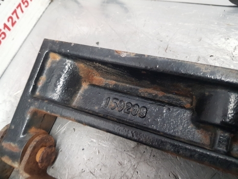 New Holland Case Puma T6000, T7 T7.200 Hood Bonnet Support 84153356, 87353681 - Motora pārsegs - Traktors: foto 2 New Holland Case Puma T6000, T7 T7.200 Hood Bonnet Support 84153356, 87353681 - Motora pārsegs - Traktors: foto 2