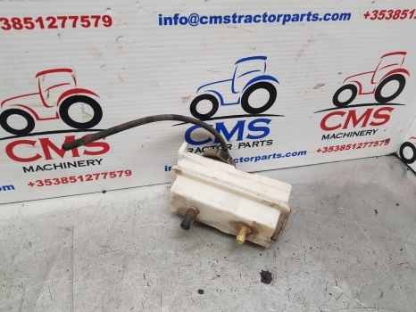 New Holland Case T6, T7, Maxxum, Puma T7.200 Brake Fluid Reservoir 84154075 - Bremžu cilindrs - Lauksaimniecības tehnika: foto 1 New Holland Case T6, T7, Maxxum, Puma T7.200 Brake Fluid Reservoir 84154075 - Bremžu cilindrs - Lauksaimniecības tehnika: foto 1