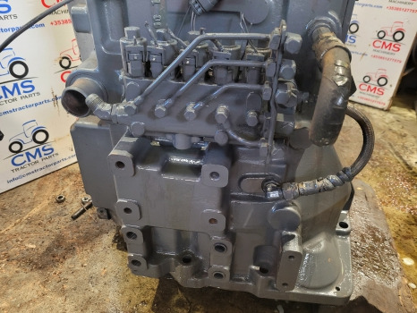 New Holland Case Tm, Mxm 120, 130, 140, 155 Range Command Transmission 44913639 - Pārnesumkārba: foto 3 New Holland Case Tm, Mxm 120, 130, 140, 155 Range Command Transmission 44913639 - Pārnesumkārba: foto 3