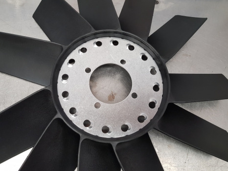 New Holland Caset4000, Td5, Td5000, Tla, Tnda, Tnsa Cooling Fan 5198172 - Ventilators: foto 5 New Holland Caset4000, Td5, Td5000, Tla, Tnda, Tnsa Cooling Fan 5198172 - Ventilators: foto 5