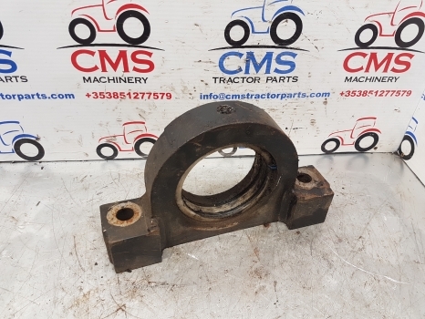 New Holland Lm435a, Lm415a, Lm425a, Lm445a Rear Axle Support 85825742 - Aizmugurējā ass - Teleskopiskais iekrāvējs: foto 4 New Holland Lm435a, Lm415a, Lm425a, Lm445a Rear Axle Support 85825742 - Aizmugurējā ass - Teleskopiskais iekrāvējs: foto 4