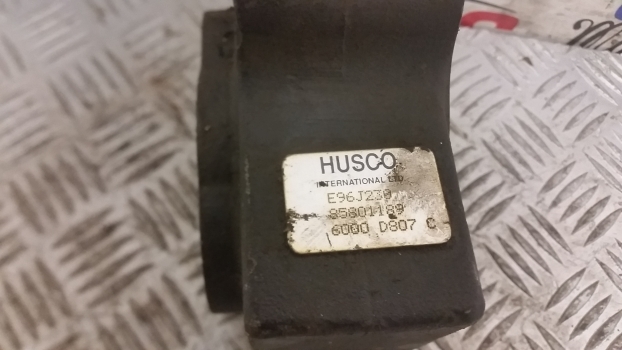 New Holland Nhseries Husco Bachoe Control Valve, Hydraulic Out Section 85801189 - Hidrauliskais vārsts - Traktors: foto 3 New Holland Nhseries Husco Bachoe Control Valve, Hydraulic Out Section 85801189 - Hidrauliskais vārsts - Traktors: foto 3