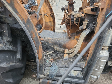 New Holland T4.90v Transmission Gearbox Complete 47372845, 48013267, 51411802 - Pārnesumkārba: foto 1 New Holland T4.90v Transmission Gearbox Complete 47372845, 48013267, 51411802 - Pārnesumkārba: foto 1