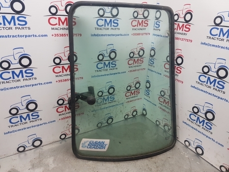 New Holland T4, T5 T5.95 Cab Rear Curved Glass Lhs 84224147, 84224277, 81871681 - Logs un rezerves daļas - Traktors: foto 1 New Holland T4, T5 T5.95 Cab Rear Curved Glass Lhs 84224147, 84224277, 81871681 - Logs un rezerves daļas - Traktors: foto 1