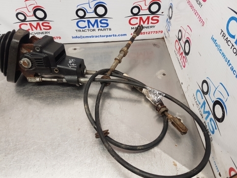 New Holland T5.95, T5 Case Farmall Transmission Shift Control Assy 84534723 - Pārnesumu svira - Traktors: foto 4 New Holland T5.95, T5 Case Farmall Transmission Shift Control Assy 84534723 - Pārnesumu svira - Traktors: foto 4