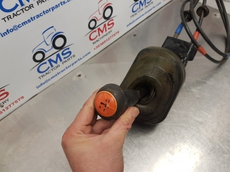 New Holland T5.95, T5 Case Farmall Transmission Shift Control Assy 84583493 - Pārnesumu svira - Traktors: foto 3 New Holland T5.95, T5 Case Farmall Transmission Shift Control Assy 84583493 - Pārnesumu svira - Traktors: foto 3