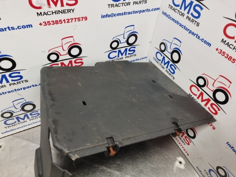 New Holland T6.180, T6, Case Maxxum Series, Fuel Tank Cover 47726503, 48167485 - Degvielas tvertne: foto 3 New Holland T6.180, T6, Case Maxxum Series, Fuel Tank Cover 47726503, 48167485 - Degvielas tvertne: foto 3