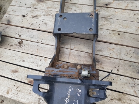 New Holland T7.290, 315 Case Optum 270, 300 Pick Up Hitch Body Upper 47643696 - Ātrā sakabe - Traktors: foto 3 New Holland T7.290, 315 Case Optum 270, 300 Pick Up Hitch Body Upper 47643696 - Ātrā sakabe - Traktors: foto 3