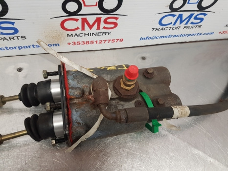 New Holland T7030, T7000, Case Puma, Brake Master Cylinder 87315873, 87754484 - Bremžu cilindrs - Lauksaimniecības tehnika: foto 4 New Holland T7030, T7000, Case Puma, Brake Master Cylinder 87315873, 87754484 - Bremžu cilindrs - Lauksaimniecības tehnika: foto 4