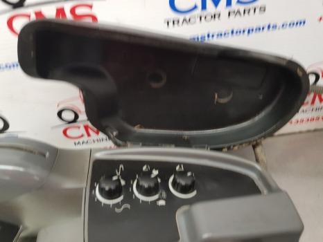 New Holland T7030, T7000, T7, T6,  Armrest Assy, Eletronic Unit Control 82032897 - Elektroniskais vadības bloks (ECU): foto 4 New Holland T7030, T7000, T7, T6,  Armrest Assy, Eletronic Unit Control 82032897 - Elektroniskais vadības bloks (ECU): foto 4