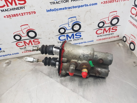 New Holland T7040, T7.260 Brake Master Cylinder 87315873, 87754484, 47777898 - Bremžu cilindrs - Lauksaimniecības tehnika: foto 1 New Holland T7040, T7.260 Brake Master Cylinder 87315873, 87754484, 47777898 - Bremžu cilindrs - Lauksaimniecības tehnika: foto 1