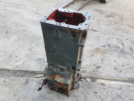New Holland Tm, 60 Transmission Housing 5164693, 5181429, 5183646, 47125543 - Pārnesumkārba: foto 4 New Holland Tm, 60 Transmission Housing 5164693, 5181429, 5183646, 47125543 - Pārnesumkārba: foto 4