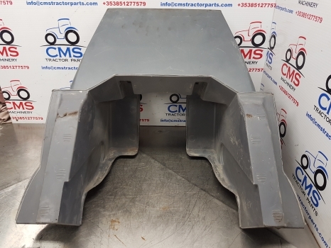 New Holland Ts115a Front Console Panel 47393676, 87652851, 87680767 - Kabīne un interjers - Traktors: foto 5 New Holland Ts115a Front Console Panel 47393676, 87652851, 87680767 - Kabīne un interjers - Traktors: foto 5