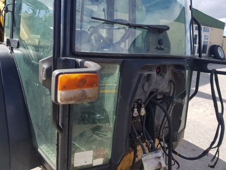 Same Dorado, Dorado Classic 66, 70, 76, 80, 85, 86 Cab Complete 0.007.1140.6/10 - Kabīne - Traktors: foto 4 Same Dorado, Dorado Classic 66, 70, 76, 80, 85, 86 Cab Complete 0.007.1140.6/10 - Kabīne - Traktors: foto 4