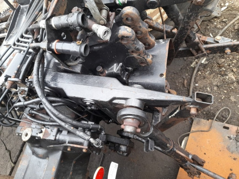 Valtra 6400, 6100, 6200, 6300 Crossshaft Arm Lhs V33333500, Tb0562 - Piekare: foto 1 Valtra 6400, 6100, 6200, 6300 Crossshaft Arm Lhs V33333500, Tb0562 - Piekare: foto 1