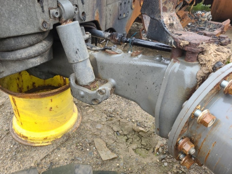 Valtra T174ea Dana Spicer 740/560 Front Axle Housing Lhs 755.01.060.61, 755.01.760.01 - Priekšējā ass - Lauksaimniecības tehnika: foto 1 Valtra T174ea Dana Spicer 740/560 Front Axle Housing Lhs 755.01.060.61, 755.01.760.01 - Priekšējā ass - Lauksaimniecības tehnika: foto 1