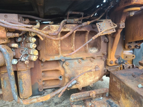 Valtra T174ea Transmission unit - Transmisija - Lauksaimniecības tehnika: foto 1 Valtra T174ea Transmission unit - Transmisija - Lauksaimniecības tehnika: foto 1