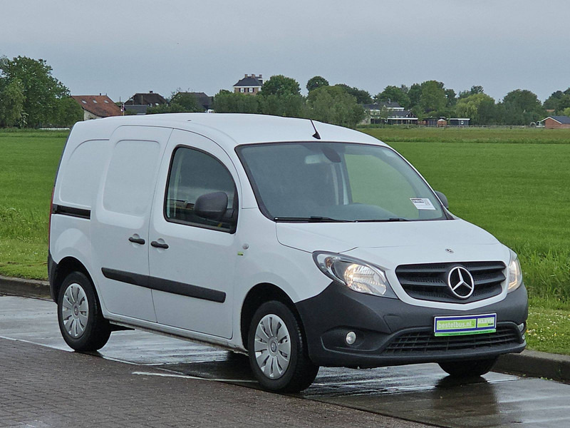 Mercedes-Benz Citan 109 CDI LONG PRO - Furgons ar slēgtā virsbūve: foto 4 Mercedes-Benz Citan 109 CDI LONG PRO - Furgons ar slēgtā virsbūve: foto 4