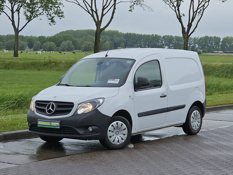 Mercedes-Benz Citan 109 CDI LONG PRO - Furgons ar slēgtā virsbūve: foto 2 Mercedes-Benz Citan 109 CDI LONG PRO - Furgons ar slēgtā virsbūve: foto 2