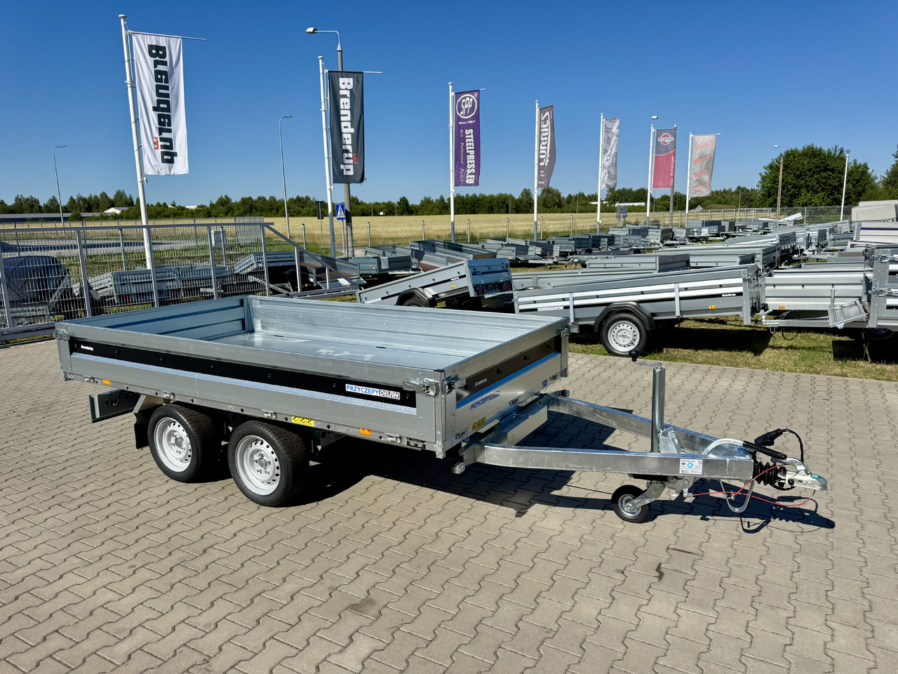 BRENDERUP BT4310STB2700 + najazdy ALU | 308 x 168 cm | 2700kg - Piekabe pašizgāzējs: foto 3 BRENDERUP BT4310STB2700 + najazdy ALU | 308 x 168 cm | 2700kg - Piekabe pašizgāzējs: foto 3