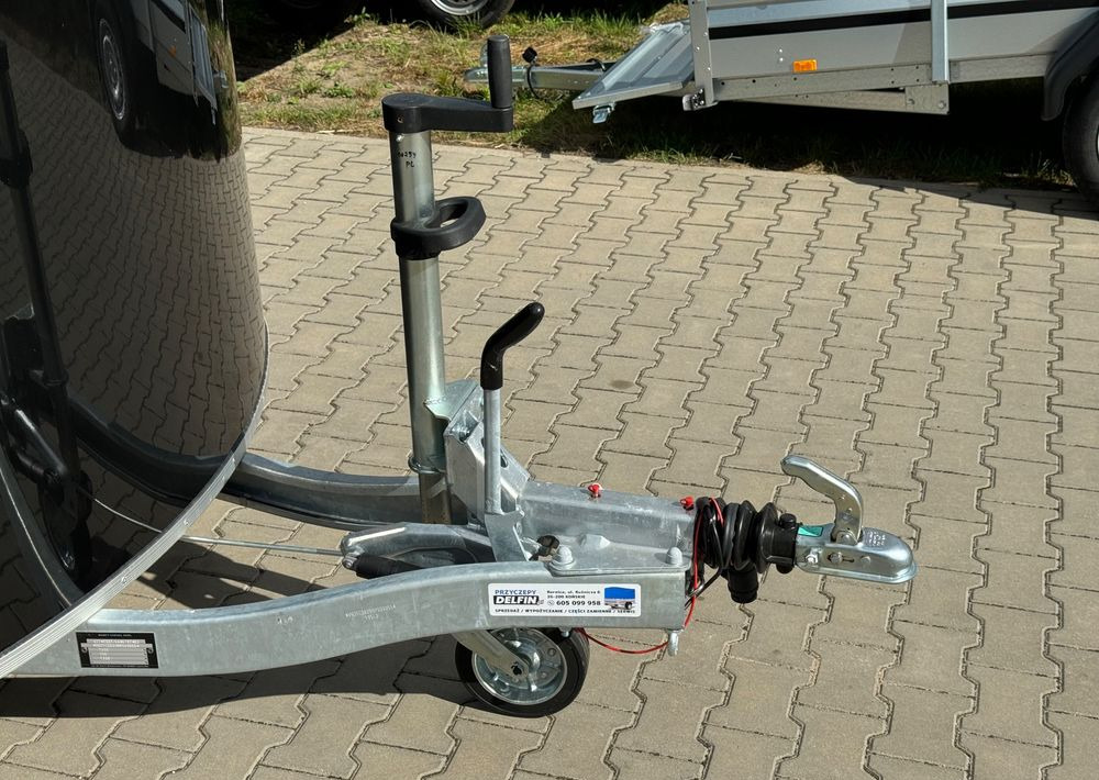 DEBON Debon C400 ALU + drzwi boczne | 315x164 cm | DMC 750 - 1300 kg - Piekabe slēgtā virsbūve: foto 5 DEBON Debon C400 ALU + drzwi boczne | 315x164 cm | DMC 750 - 1300 kg - Piekabe slēgtā virsbūve: foto 5