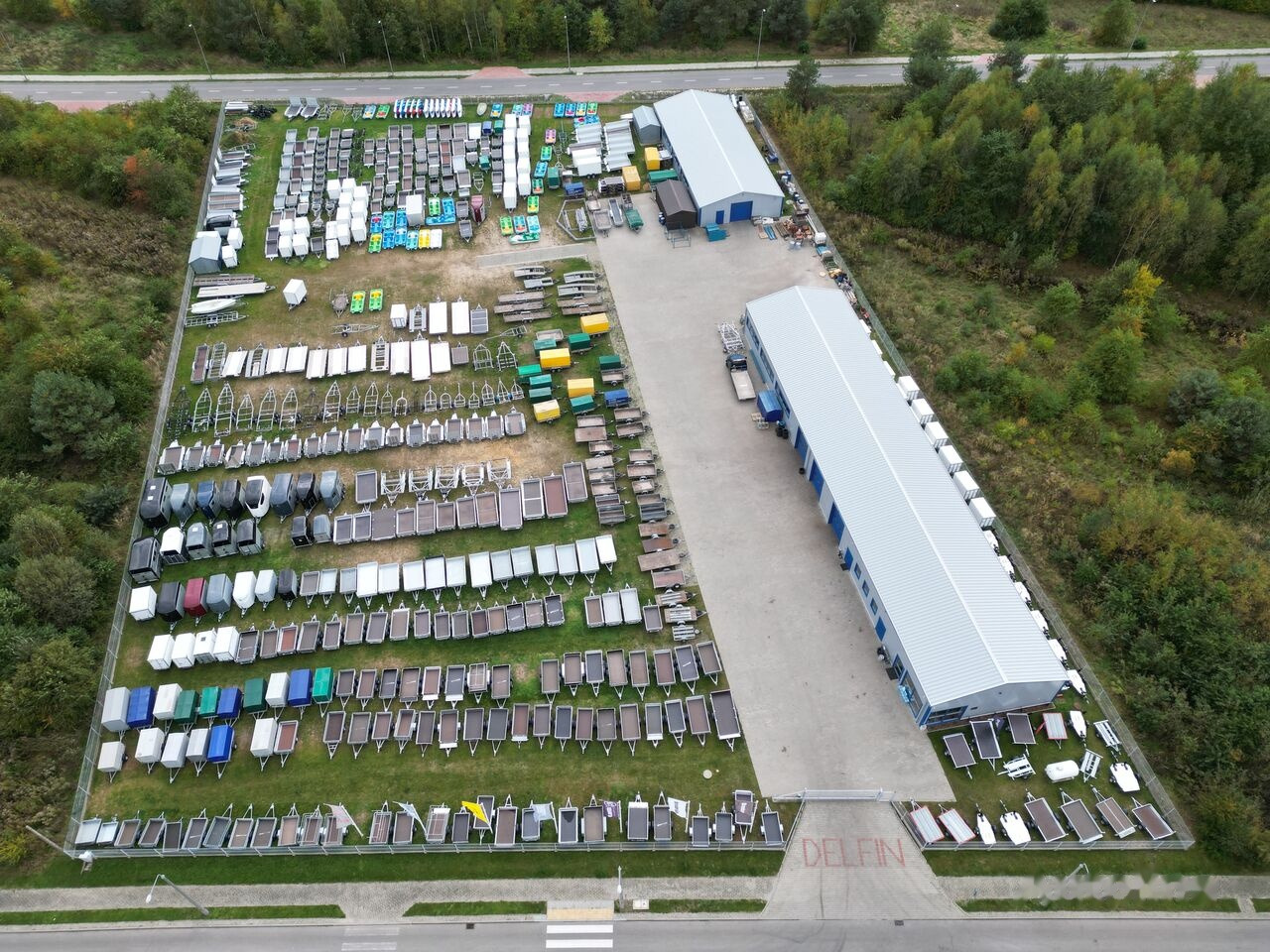 Lorries PL35-8521 laweta na dwa auta 3500kg wypełnienie ALU 3 osie - Piekabe autovedējs: foto 4 Lorries PL35-8521 laweta na dwa auta 3500kg wypełnienie ALU 3 osie - Piekabe autovedējs: foto 4
