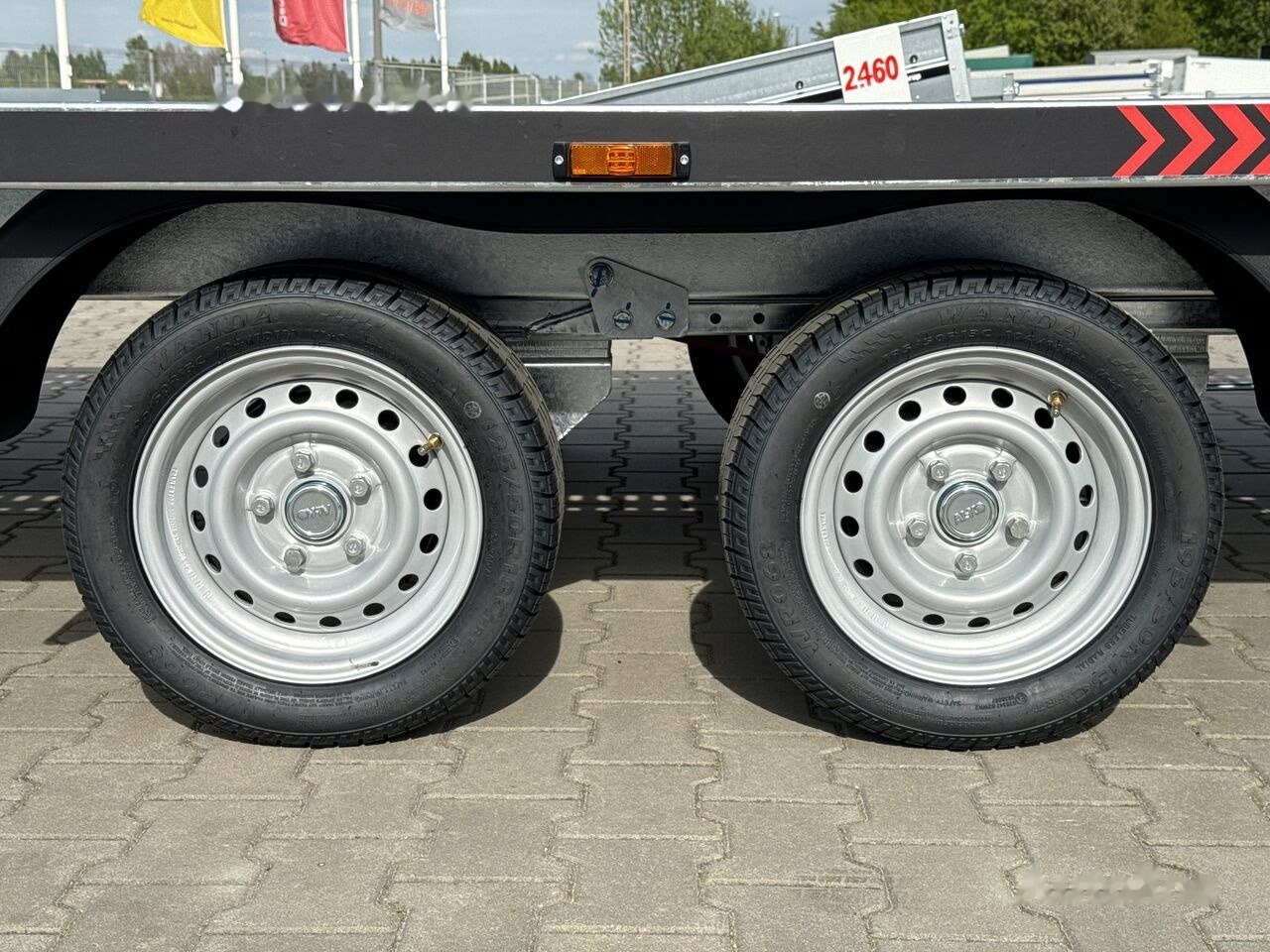 Lorries PLI35-5521 laweta 550x210 cm 2-osiowa 3500kg DMC uchylna līzingu Lorries PLI35-5521 laweta 550x210 cm 2-osiowa 3500kg DMC uchylna: foto 9