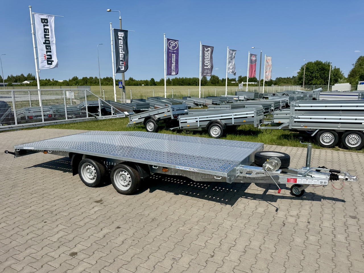 NIEWIADÓW Jupiter 4.5 - 450 x 210 cm / 2700 kg - Piekabe autovedējs: foto 1 NIEWIADÓW Jupiter 4.5 - 450 x 210 cm / 2700 kg - Piekabe autovedējs: foto 1